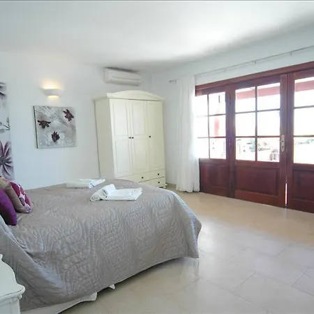 Villa In Puerto Del Carmen Sleeps 8 Includes Swimming Pool And Air Con