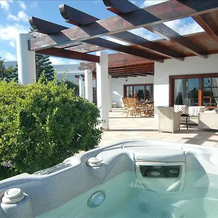 Villa In Puerto Del Carmen Sleeps 8 Includes Swimming Pool And Air Con