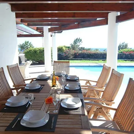 In Puerto Del Carmen Sleeps 8 Includes Swimming Pool And Air Con Villa